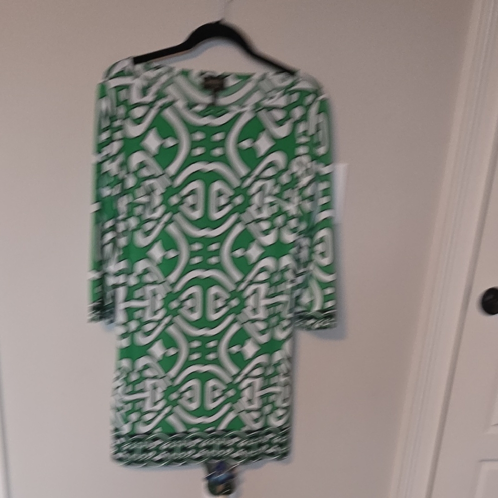 Laundry by Design Green and White Long Sleeve Dress